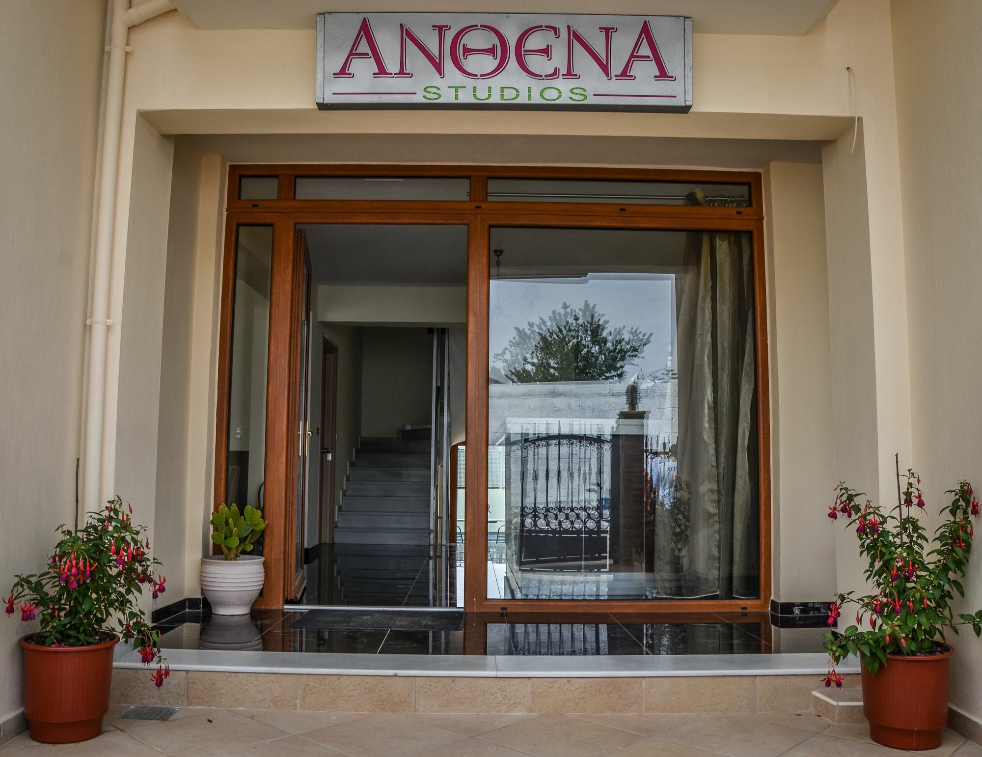 Anthena Studios İskados Dış mekan fotoğraf